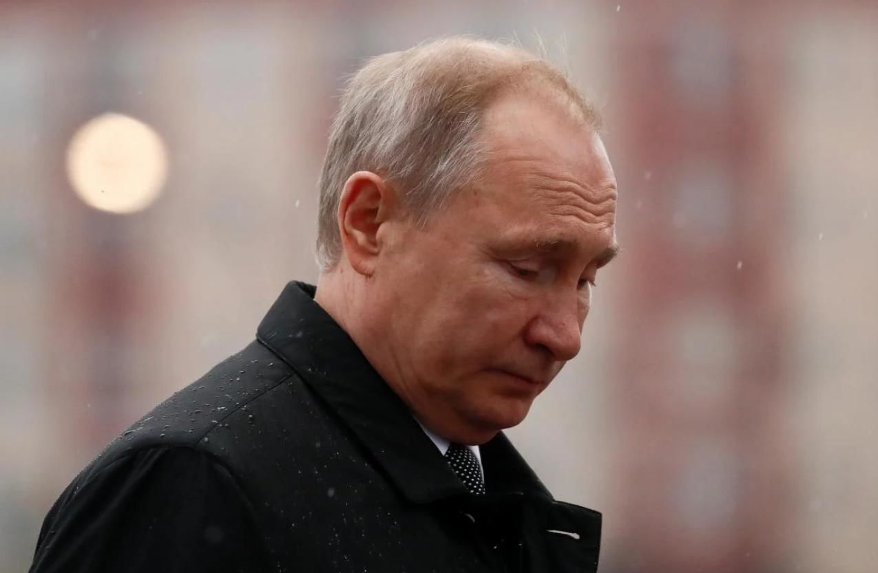 Путин заболел: российские СМИ обсуждают болезненный вид и симптомы главы Кремля на видео