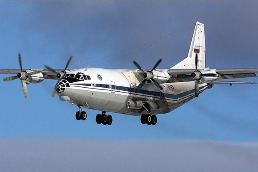 В России новая авиакатастрофа: Ан-12 с людьми на борту рухнул под Иркутском