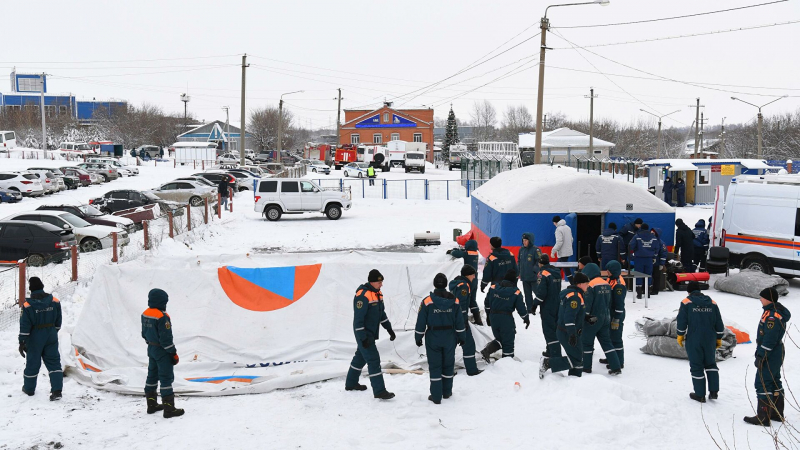 Спасатели прибыли на шахту "Листвяжная" через полчаса, заявил Цивилев
