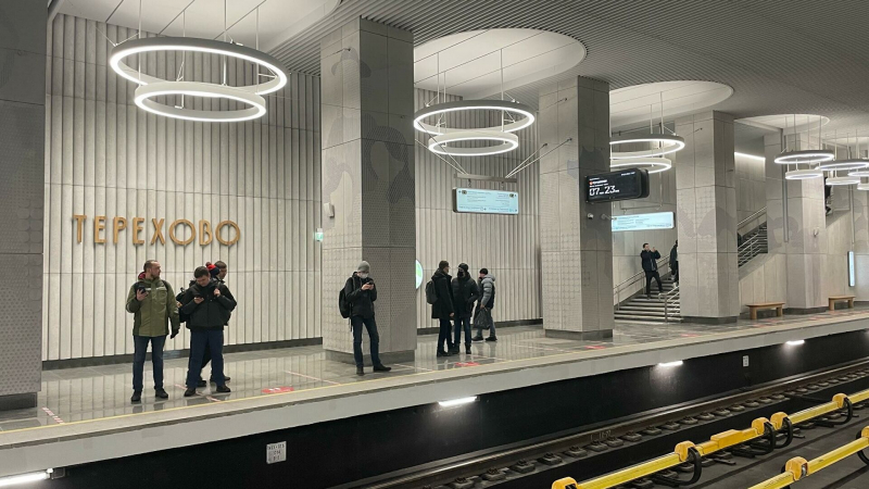 На Солнцевской линии московского метро произошел сбой в движении поездов