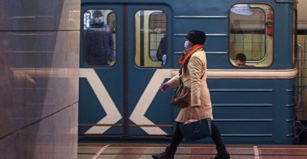 na-solncevskoj-linii-moskovskogo-metro-proizoshel-sboj-v-dvizhenii-poezdov-791b297