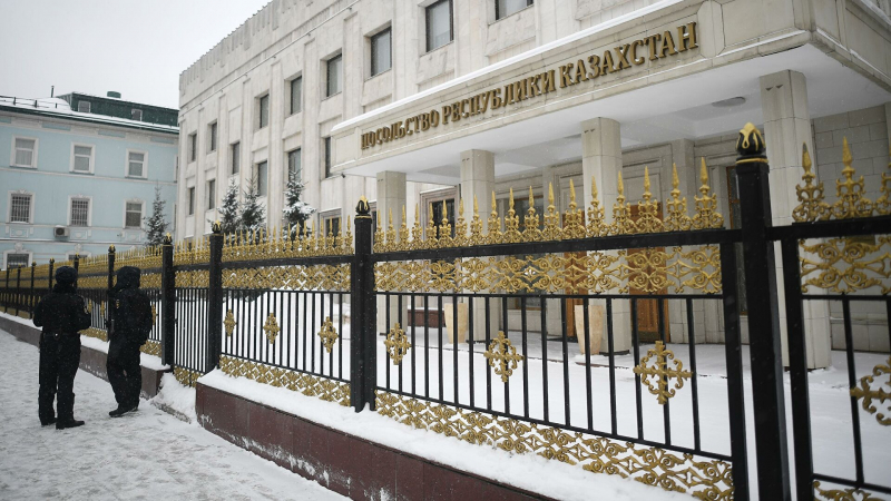 Аноним сообщал о «минировании» посольства Казахстана в Москве