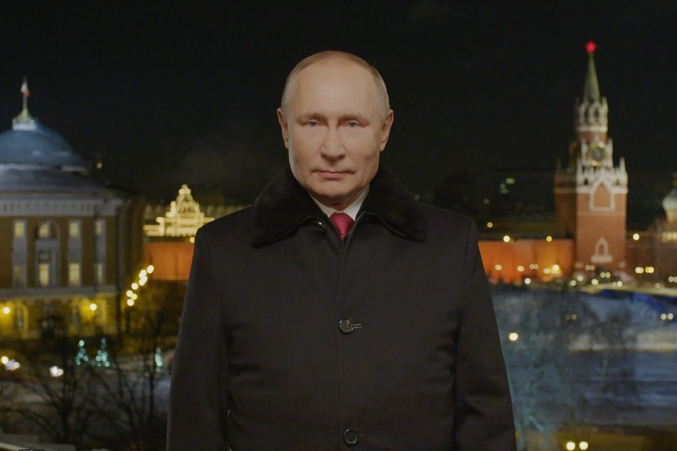 Деталь во внешнем виде Путина в новогоднем поздравлении удивила россиян