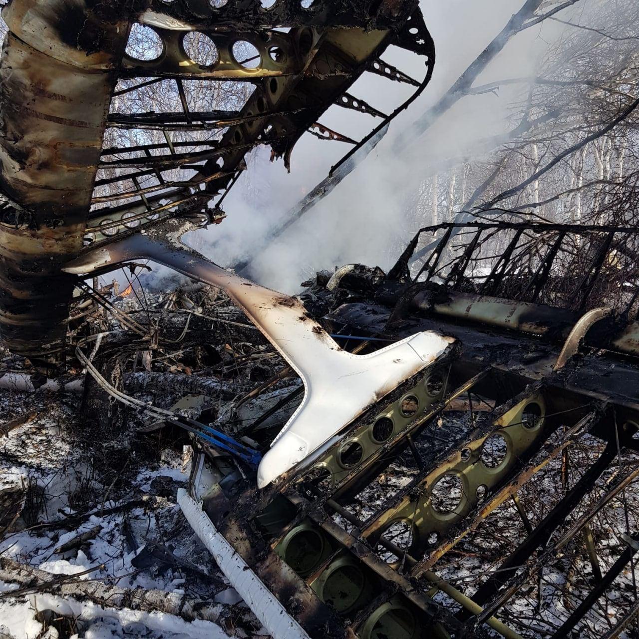 ​Крушение на Камчатке: Ан-2 после падения полностью сгорел, есть погибшие