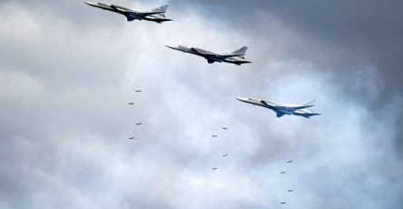 bombardirovshhiki-tu-22m3-vypolnili-patrulirovanie-v-nebe-belorussii-f96b331