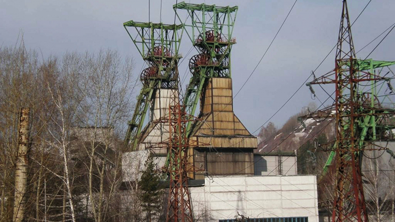Под завалами на шахте "Осинниковская" в Кузбассе обнаружили тело горняка