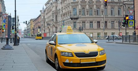 v-peterburge-taksist-vystrelil-v-golovu-muzhchine-i-sdalsja-policii-4ce83dc