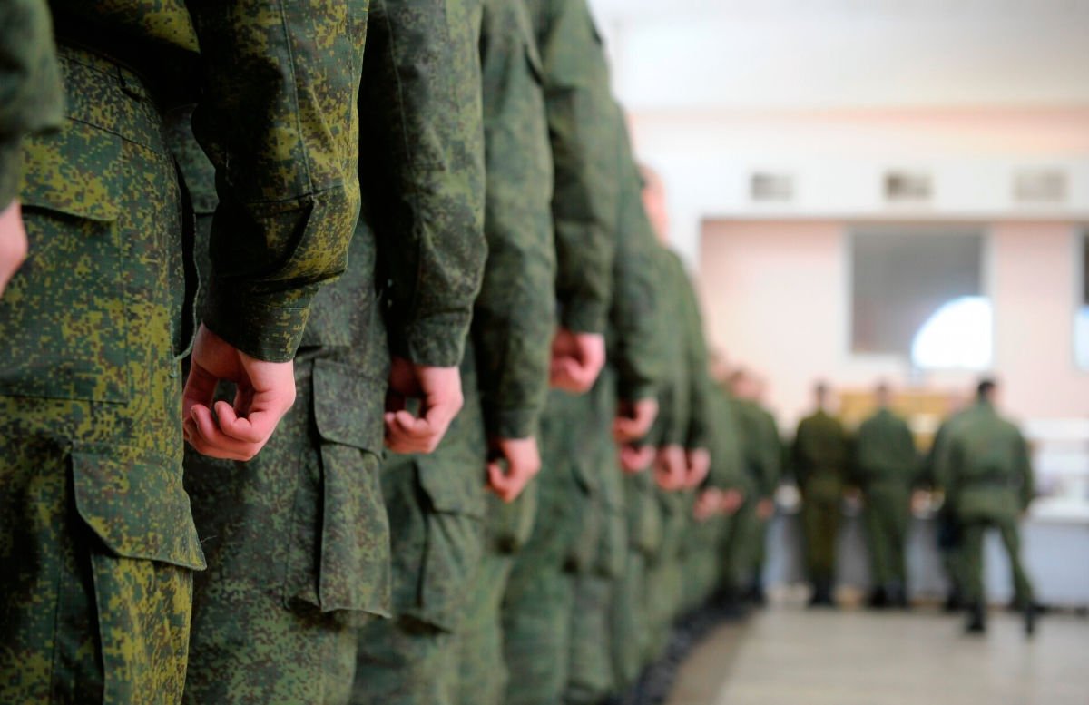 Новый пункт появится в военных контрактах российских солдат, "через небажання брати участь у бойових діях"