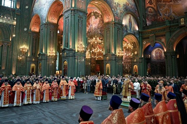 v-glavnom-hrame-vs-rf-sostojalas-liturgija-v-chest-77-j-godovshhiny-pobedy-c14972c