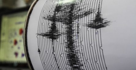 zemletrjasenie-magnitudoj-51-zafiksirovali-rjadom-s-ostrovom-svjatoj-eleny-1d3b6ce