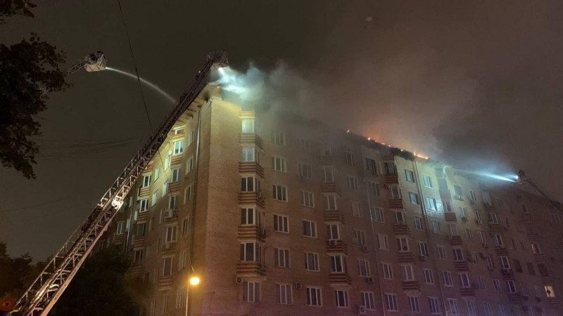 В Новой Москве загорелось выселенное здание