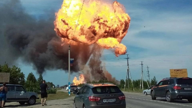 В Ульяновской области при пожаре на АЗС пострадали два человека