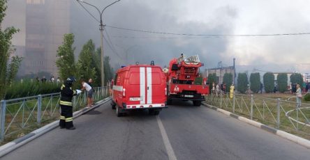 Mchs Pozhar Na Rynke V Volzhskom Lokalizovali Na Ploshhadi 7 Tysjach Kvadratov 80e46fa