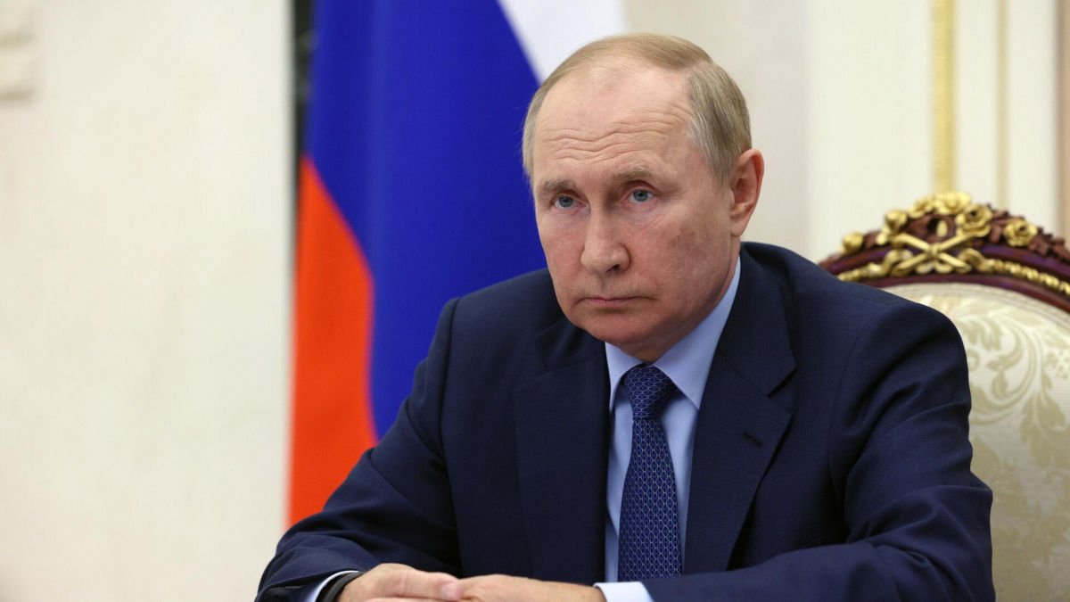 ​Путин попытался оправдать массированные бомбежки Украины