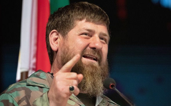 "Суровикин спас тысячу солдат", - Кадыров поблагодарил генерала за решение о выходе из Херсона