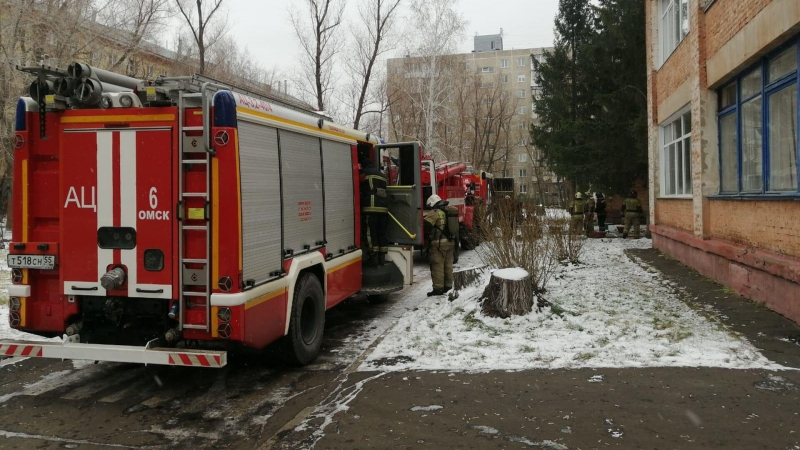 Площадь пожара в ресторане в Казани выросла до 1,2 тысячи квадратов