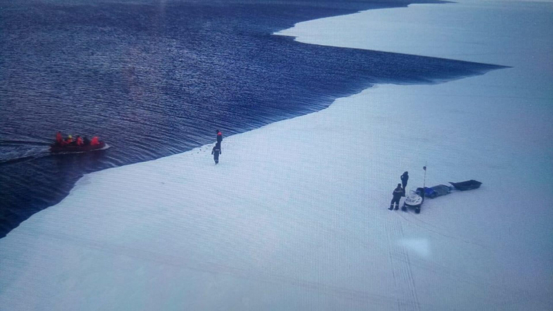 Энергетики Приморья на лыжах добираются до мест аварий из-за снега