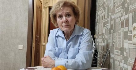 slovno-mama-pozhalela-73-letnjaja-feldsher-priehala-s-urala-pomogat-ranenym-12bf0e0