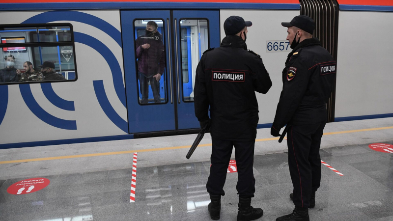 Policija Otyskala Podrostka Sdelavshego Salto S Kryshi Poezda V Metro Moskvy 8e18f33
