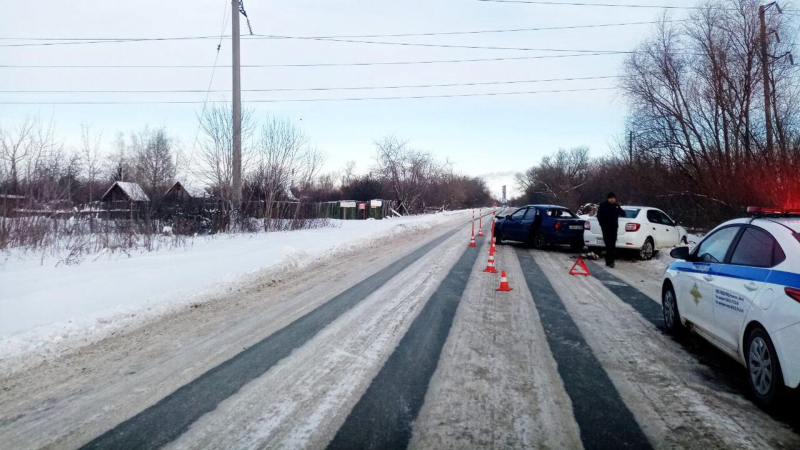 В Ивановской области столкнулись два снегохода, один человек погиб