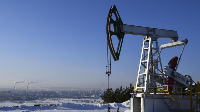 В Омской области ликвидировали разлив нефти после аварии на трубопроводе