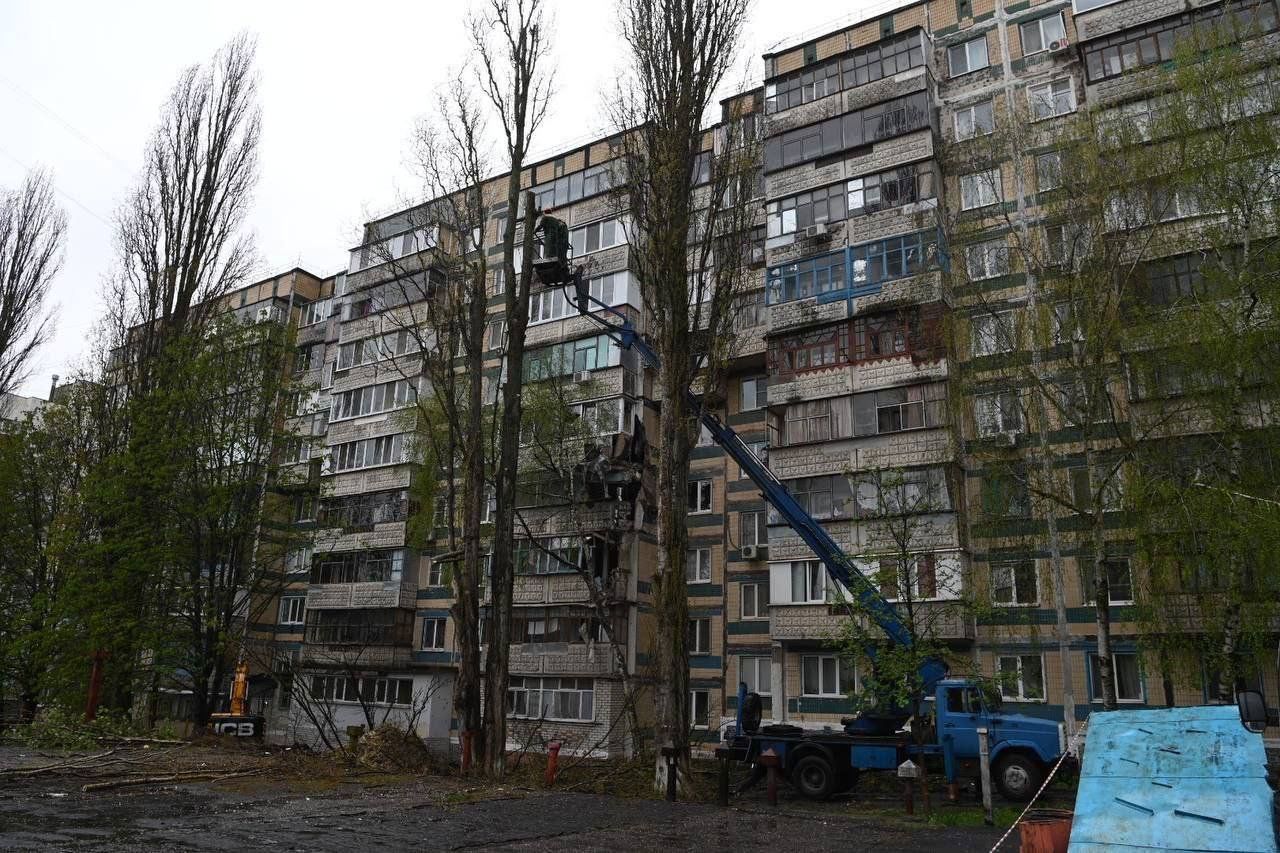 Сначала снесла балконы в многоэтажке: подробности падения второй авиабомбы в Белгороде