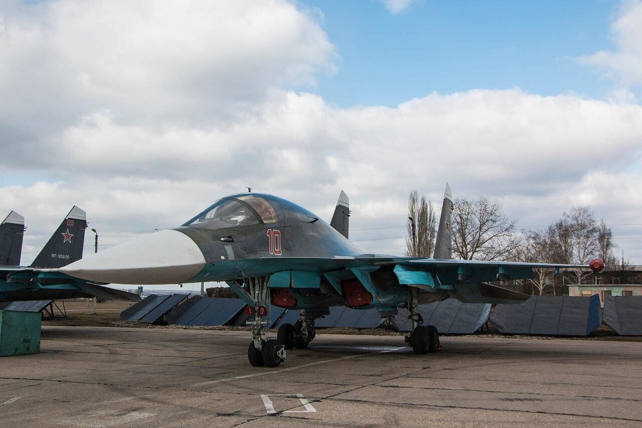 Два ​Ми-8 и Су-34 “отминусованы” под Брянском: сбиты три борта, силовики РФ ищут “диверсантов”