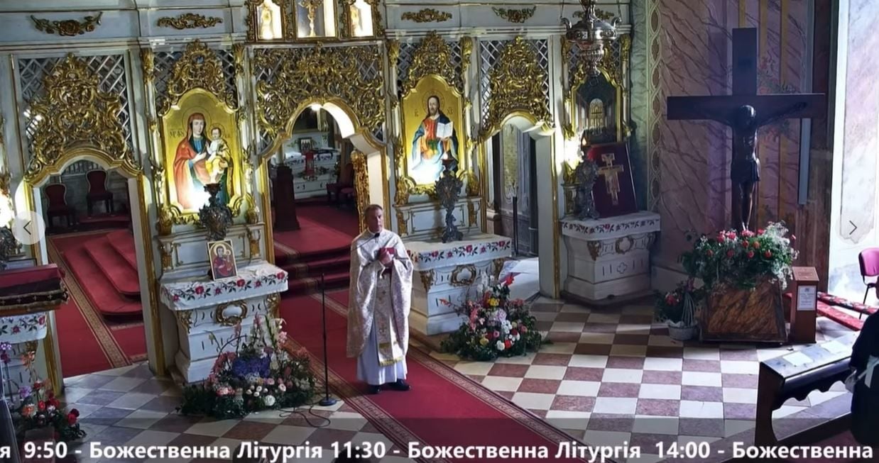 Скандал в Ужгороде: священник молится о примирении "братьев" украинцев и россиян