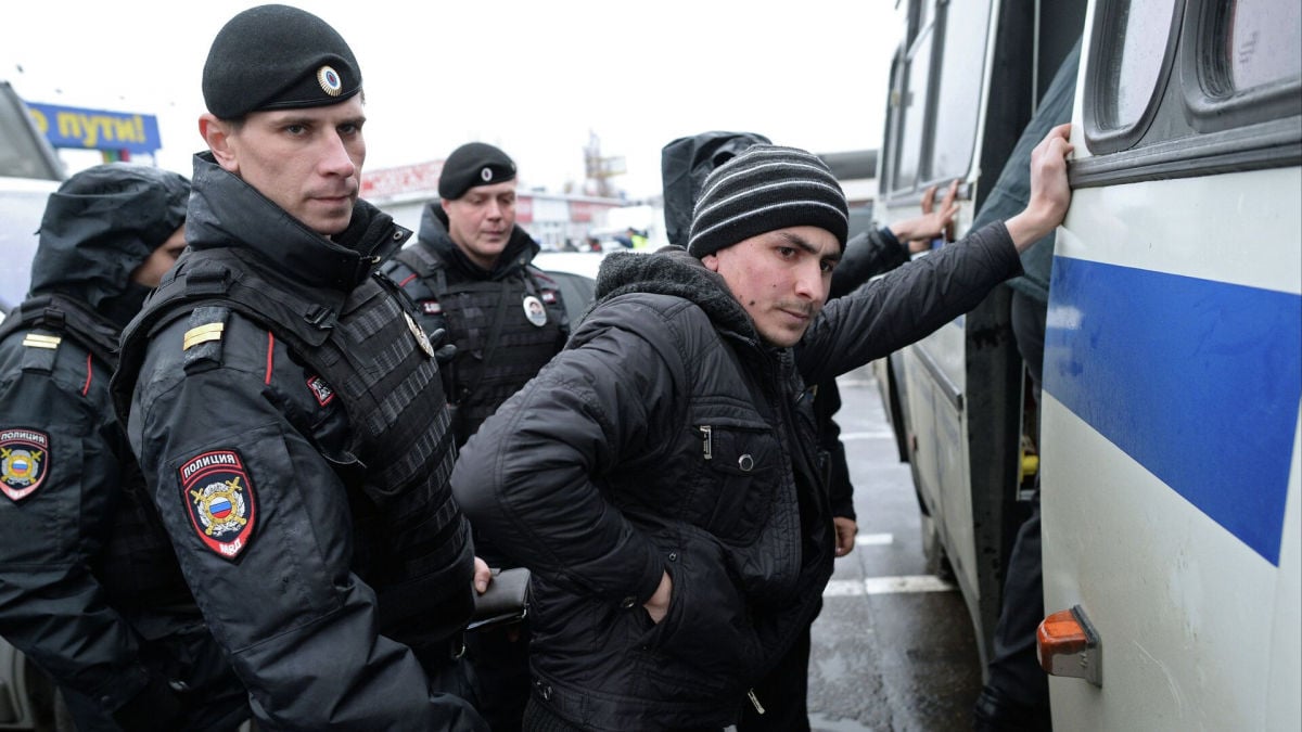 Массовое побоище с участием мигрантов и полиции в Москве: появились кадры и известны итоги