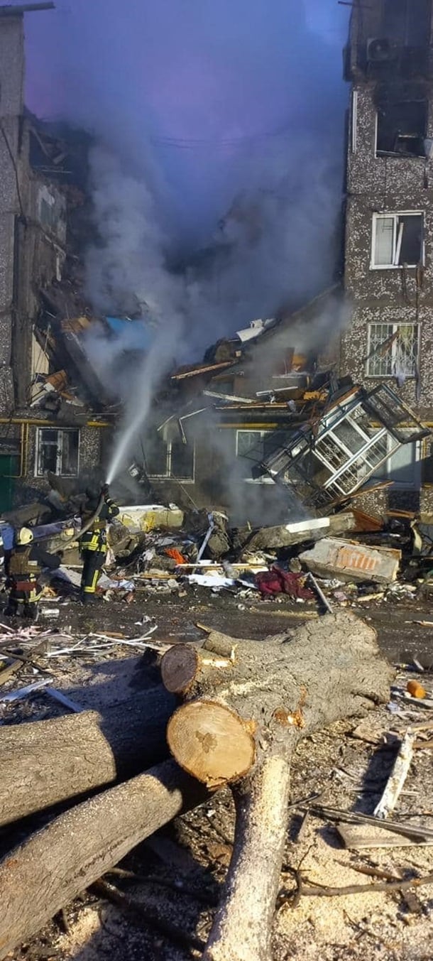 Россия атаковала Сумы "Шахедами" – появились данные о пострадавших и кадры разрушений