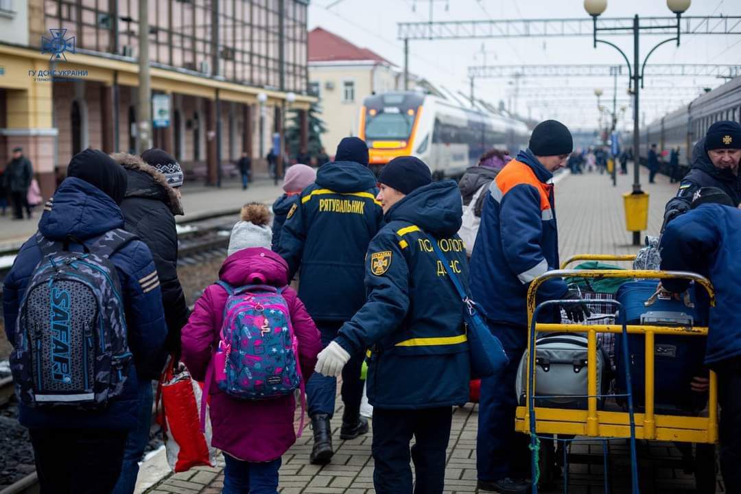 В Украине планируют ликвидировать Минреинтеграции: что будет с выплатами для внутренних переселенцев