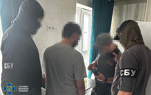 Харьковчанин ставил "видеоловушки" для корректировки ударов ВС РФ по Киеву: раскрыта его переписка Харьковчанин ставил "видеоловушки" для корректировки ударов ВС РФ по Киеву: раскрыта его переписка
