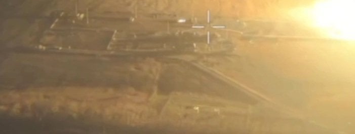 Факел от пожара виден за десятки километров: в Сети показали кадры горящей станции "Суджа"