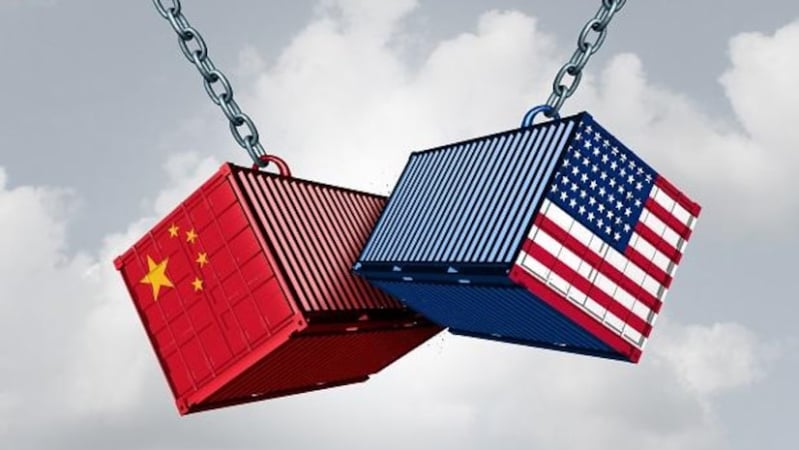 Китай підняв мита на американські товари до 125% у відповідь Трампу