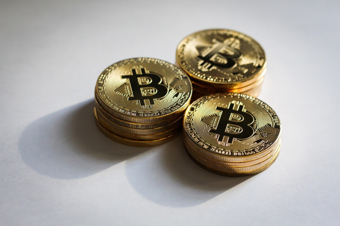 Криптобіржа eXch припиняє діяльність, Bybit закриває більшість Web3-сервісів: що нового
