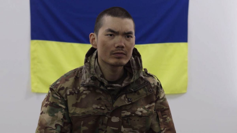 Попали в плен к ВСУ на первом задании: Зеленский выложил в Сеть допрос граждан Китая