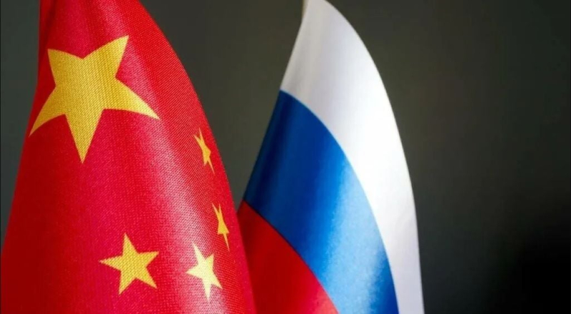 Разведка США обвинила Китай в попытках вербовать сотрудников правительства скрытыми методами – Reuters