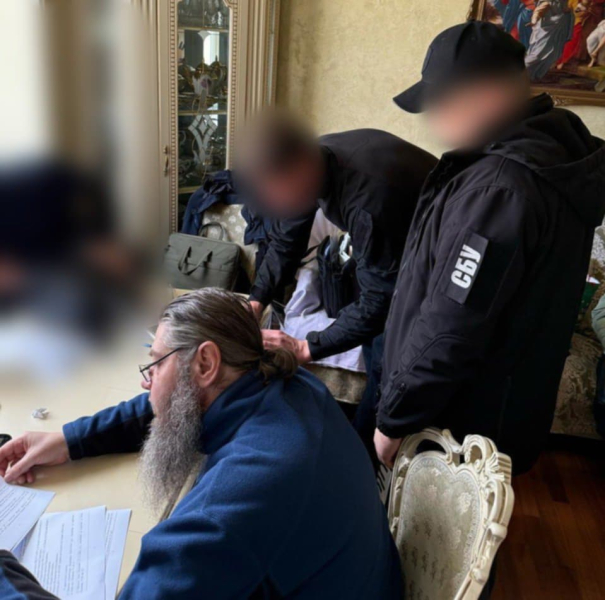 СБУ и полиция пришли с обыском в Киевскую митрополию "УПЦ" к митрополиту Паканичу – СМИ