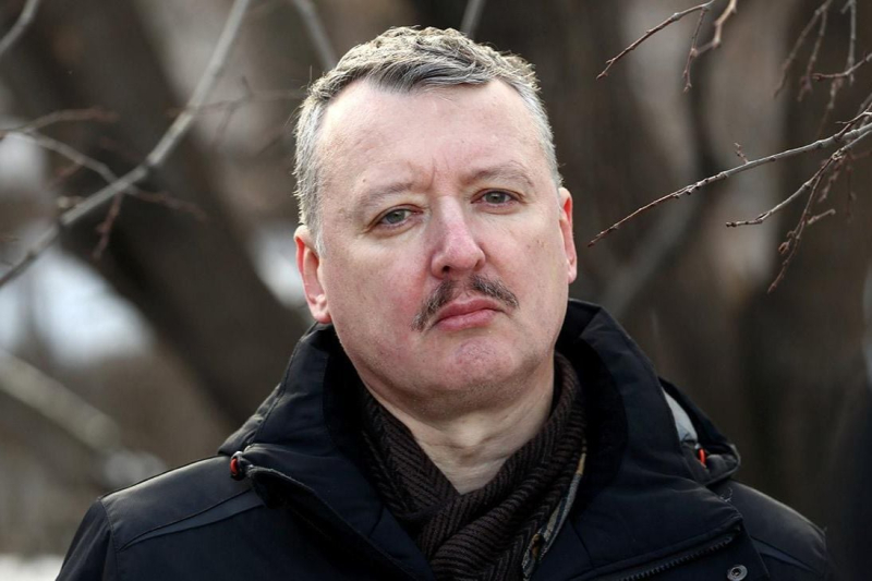 Стрелков сожалеет, что РФ выбрала своей жертвой Украину, а не Грузию: "Победить не можем"