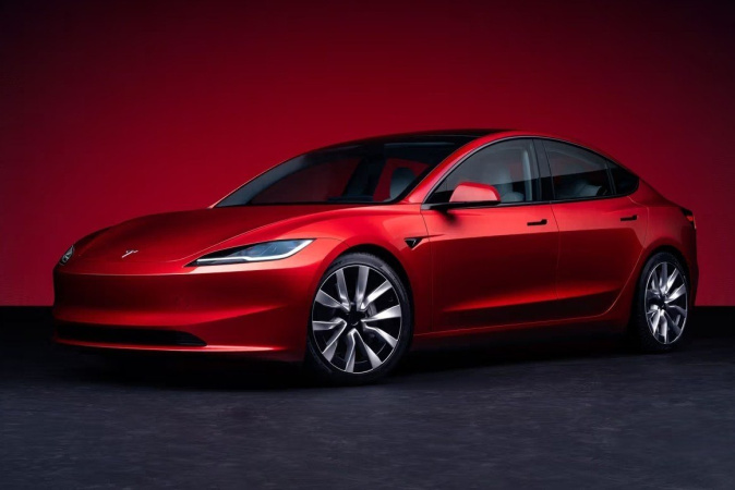 Tesla призупинила нові замовлення на дві моделі в Китаї