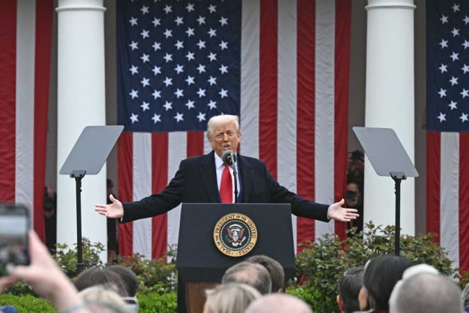 Трамп відреагував на падіння ринків: «Іноді потрібно вживати ліки, щоб щось виправити»