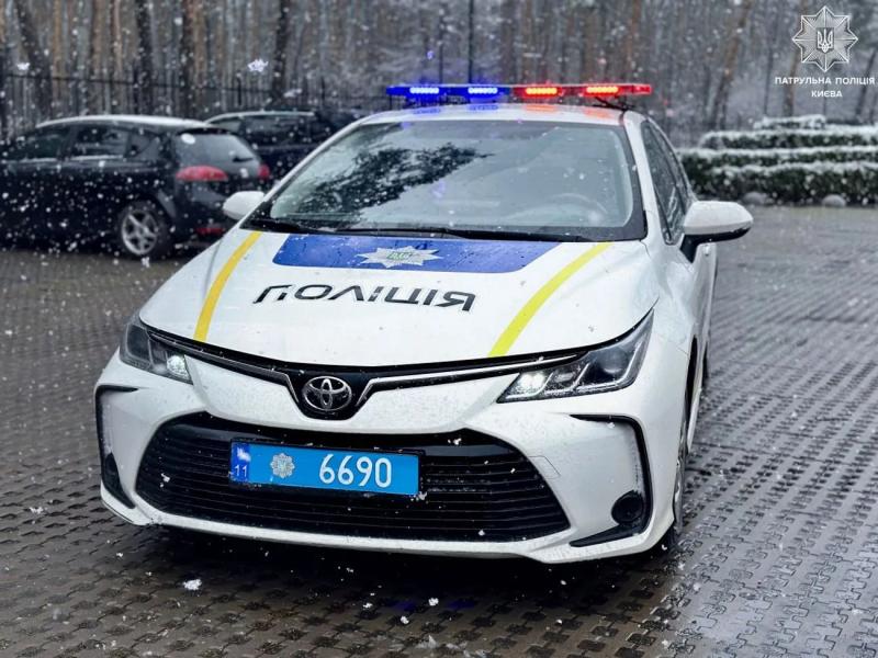 В Киеве идет снег: полиция дала советы водителям по безопасности на дорогах