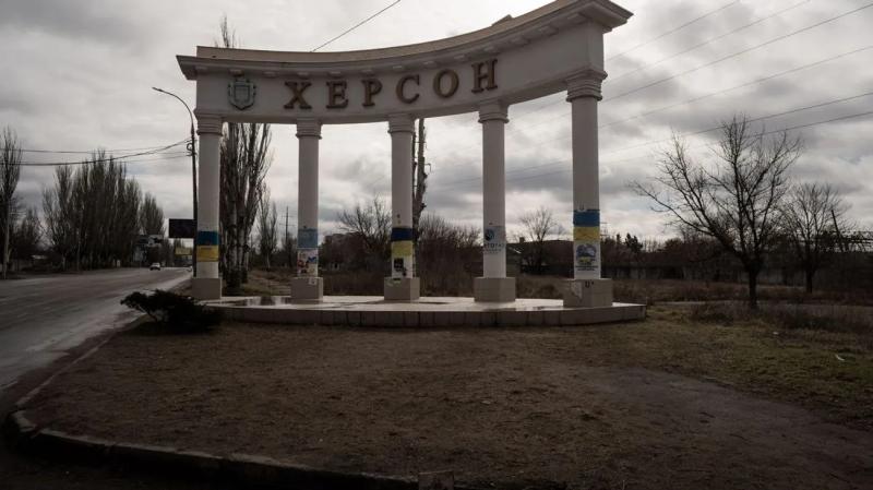 Военные рф атаковали дроном автомобиль в Днепровском районе Херсона: погиб мужчина