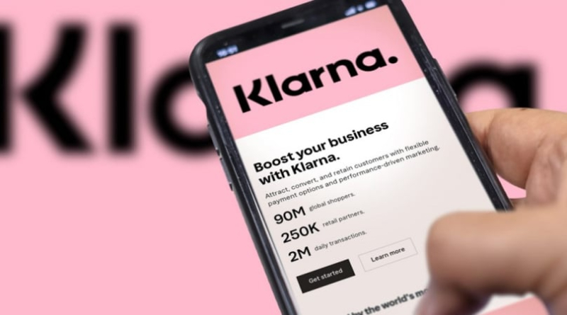 Klarna відходить від ШІ та повертається до найму працівників