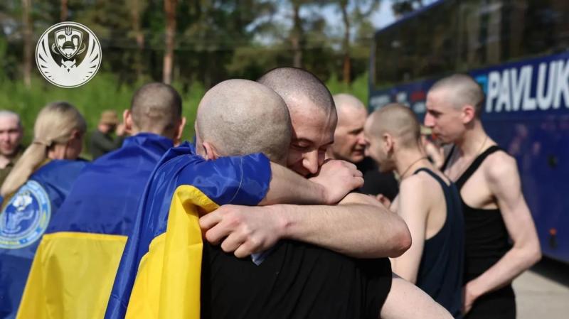 Лубинец сообщил подробности первого масштабного обмена пленными в формате "1000 на 1000"
