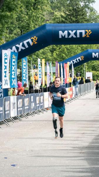 MHP Run4Victory: ветеран преодолел 21 км на протезе
