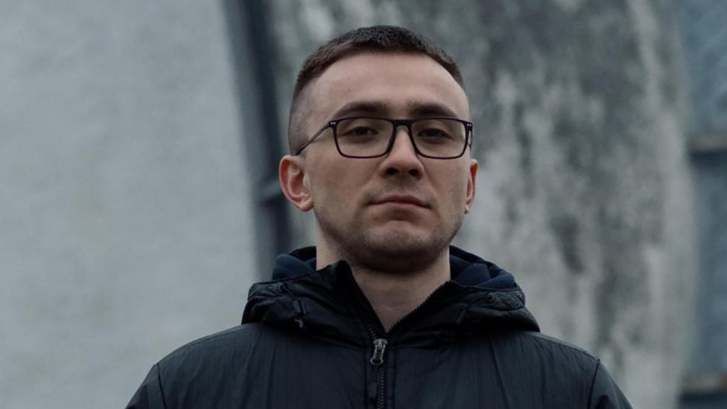 На волонтера Сергея Стерненко совершено нападение из России – он ранен, но жив
