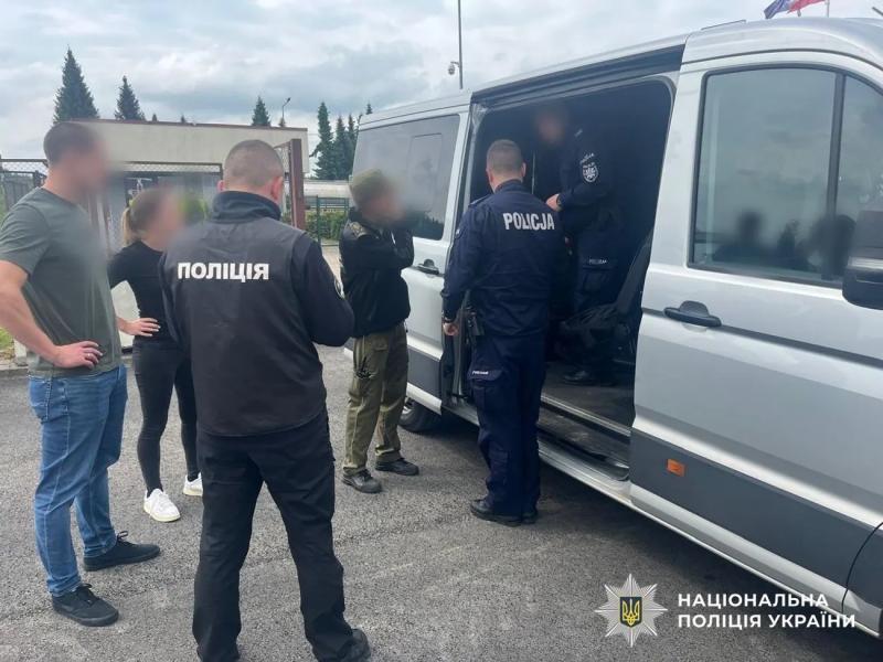 Нацполиция экстрадировала участника международной наркогруппировки, поставлявшей наркотики в Европу