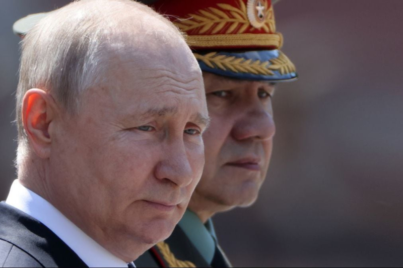 Над Шойгу сгущаются тучи: Путин дал добро на допрос экс-министра