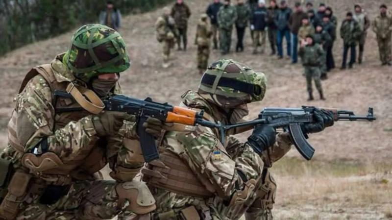 Обязательная военная подготовка для студентов-медиков и фармацевтов: в Верховной Раде зарегистрировали законопроект